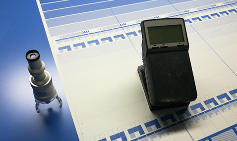 Analýza špinavých příčin ve fialové laserové tisk CTP destičky